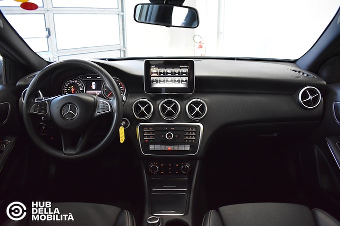 MERCEDES-BENZ A 160 d Automatic Executive